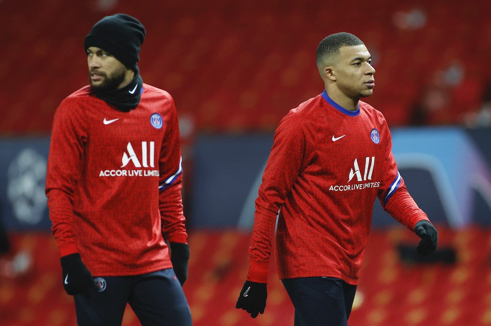 Leonardo tror att Mbappé stannar i PSG